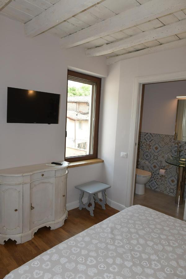 카프레네돌로 Civico 43 B&B 외부 사진